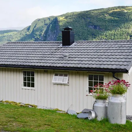 Holiday home Iv Utvik