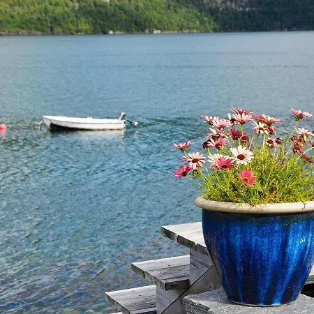 Iv Holiday home Utvik