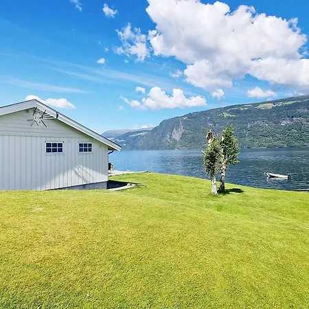 4 Person In Utvik-by Traum Dom wakacyjny