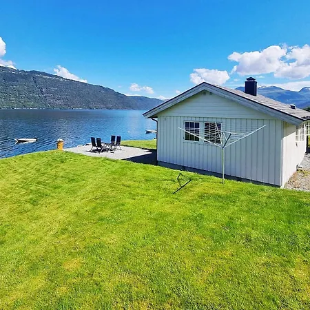 Iv Holiday home Utvik